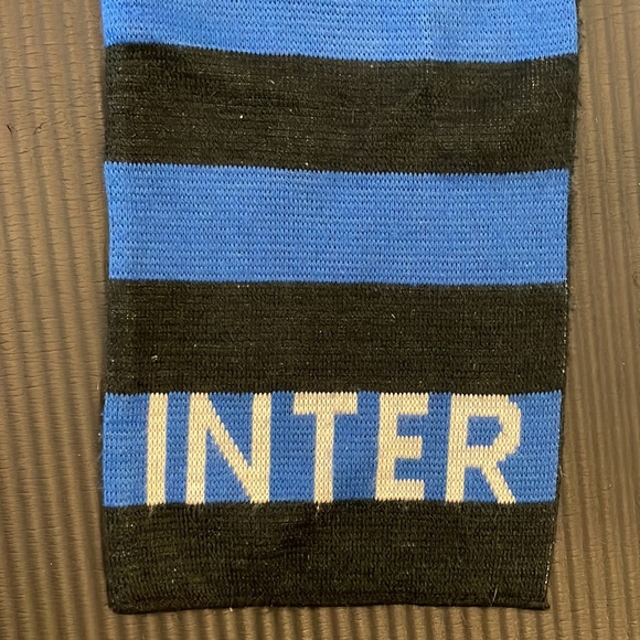 Nike Scarf 🧣 - Picture 3 of 5